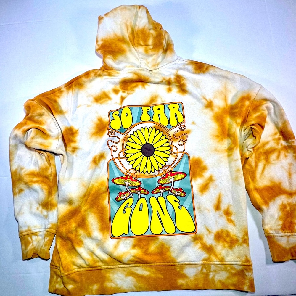 EMPYRE | So far Gone Sweater Size Small